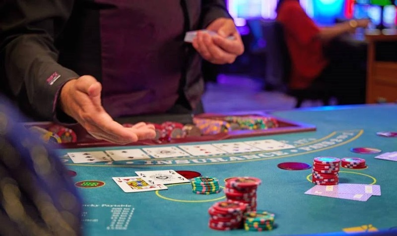 Gấp đôi tiền cược Blackjack tuy mạo hiểm nhưng đáng để thử